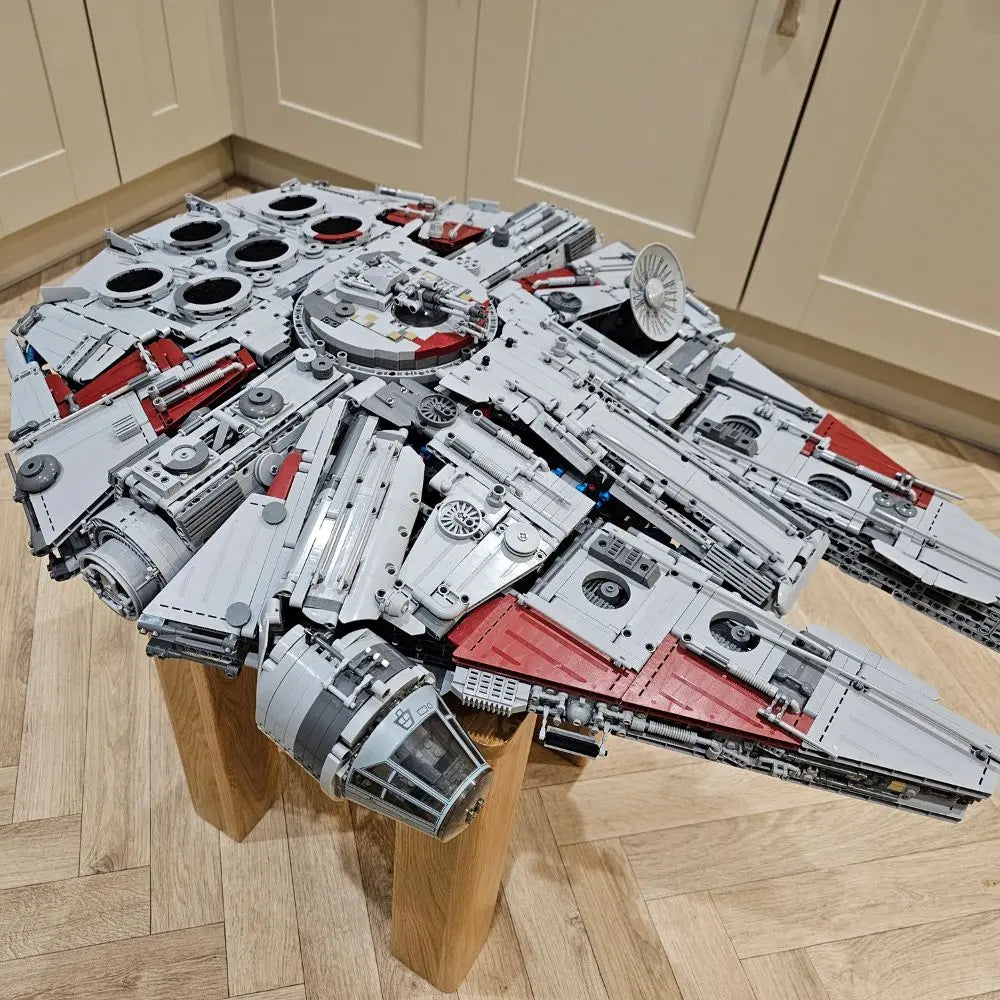 UCS Millenium Falcon with lighting | 11230pcs