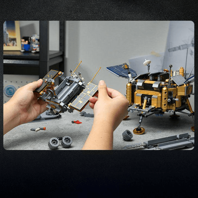 Lunar Rover | 1577pcs
