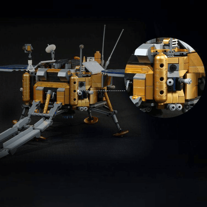 Lunar Rover | 1577pcs